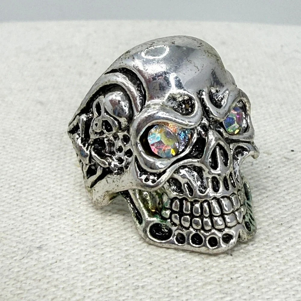 Skull Ring‎ with Aurora Borealis Rhinestone Eyes Gothic Biker Size 9 Silver Tone